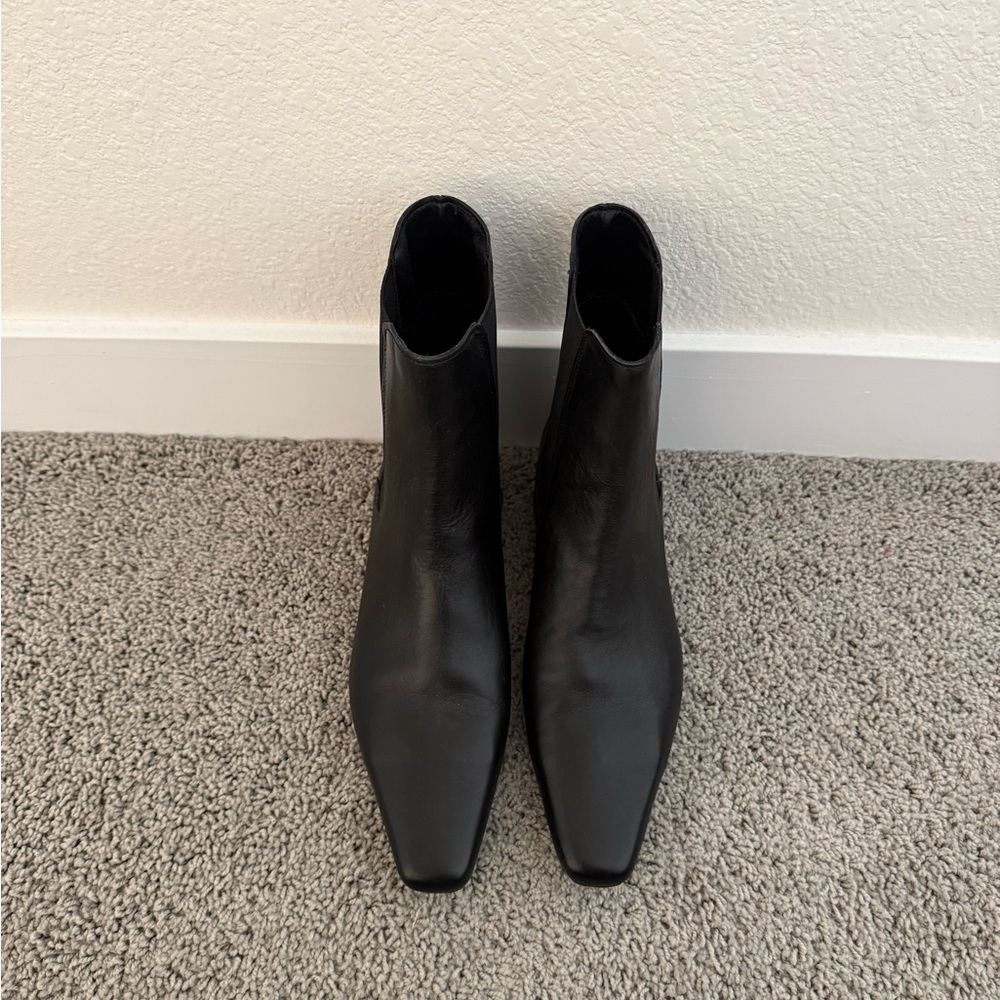 Steve Madden Chelsea boot